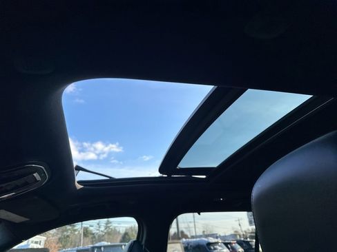 Used 2024 Jeep Grand Cherokee Trailhawk w/ Luxury Tech Group III image 28