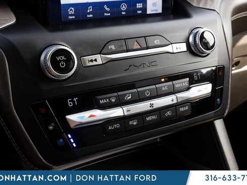 Used 2020 Ford Explorer Platinum w/ Premium Technology Package AWD/4WD image 9