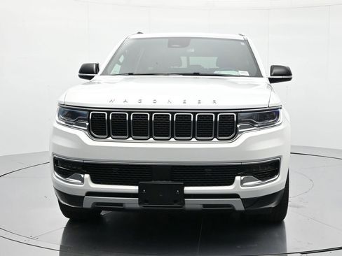 Used 2024 Jeep Wagoneer Series II w/ Flexible Seating Group image 2