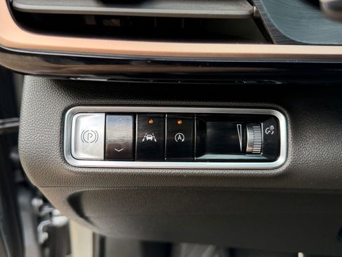 Used 2025 Buick Envision Sport Touring AWD/4WD image 12