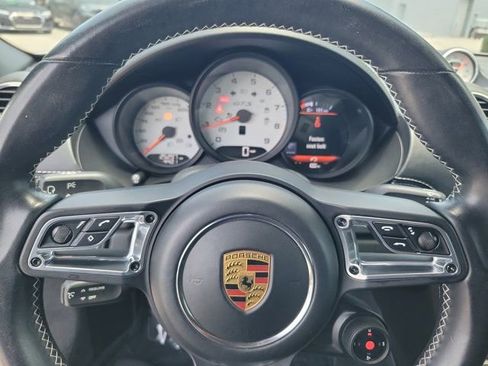 Used 2022 Porsche 718 Boxster GTS RWD image 18