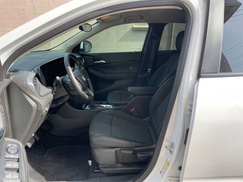 Used 2025 Buick Encore GX Preferred image 25