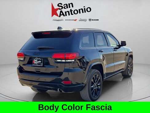Used 2019 Jeep Grand Cherokee Altitude image 8