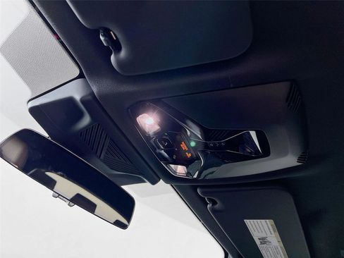 Certified 2025 BMW X1 xDrive28i w/ Technology Package image 11