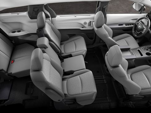 New 2026 Toyota Sienna LE image 4