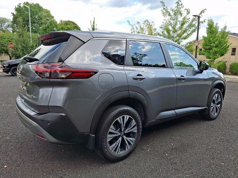 Certified 2023 Nissan Rogue SV w/ SV Premium B Package AWD/4WD image 6