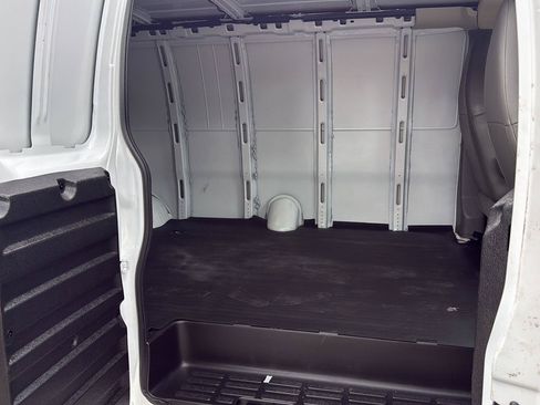 Used 2025 Chevrolet Express 2500 Extended w/ Driver Convenience Package RWD image 11