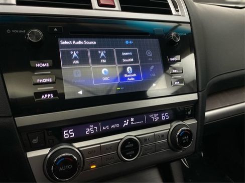 Used 2017 Subaru Outback 3.6R Limited AWD/4WD image 31