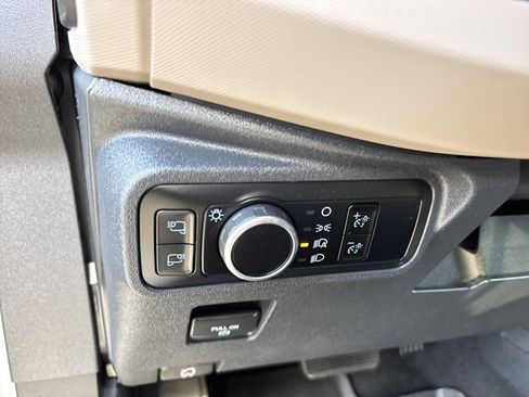 Used 2023 Ford Bronco Wildtrak image 21