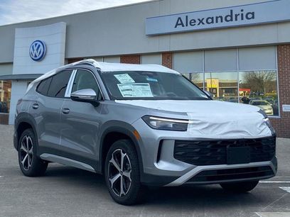 New 2025 Volkswagen Tiguan SE