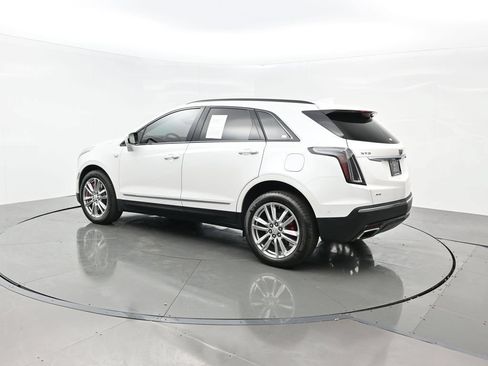 Certified 2024 Cadillac XT5 Sportv w/ Technology Package AWD/4WD image 4