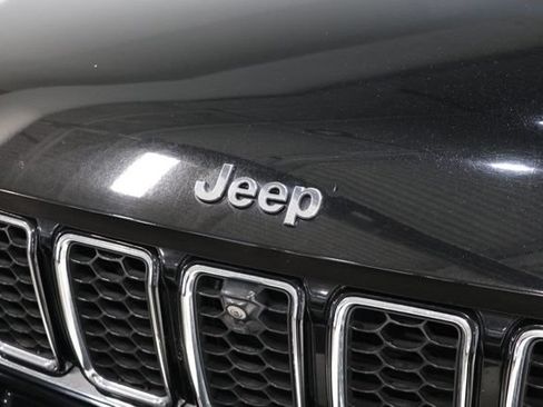 Used 2023 Jeep Grand Cherokee L Overland w/ Advanced Protech Group III AWD/4WD image 10
