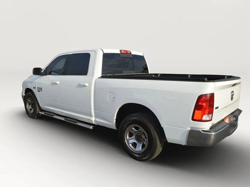 Used 2019 RAM 1500 Classic SLT RWD image 5