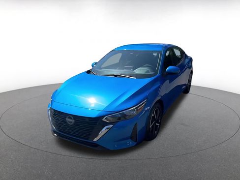 Used 2025 Nissan Sentra SV FWD image 7