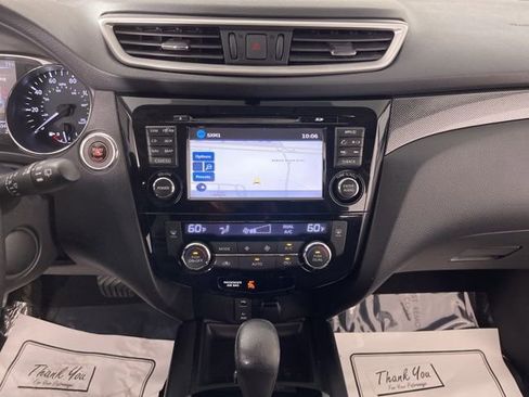 Used 2014 Nissan Rogue SL FWD image 24