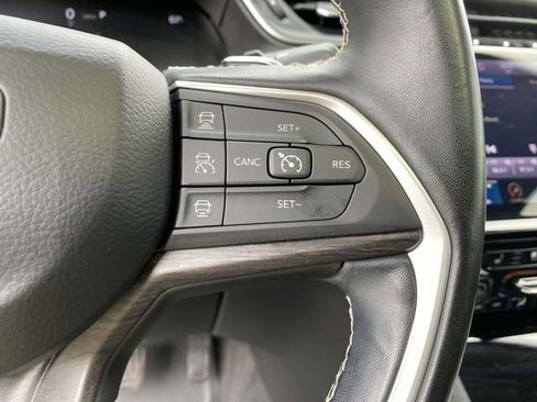 Used 2021 Jeep Grand Cherokee L Limited w/ Luxury Tech Group II image 26