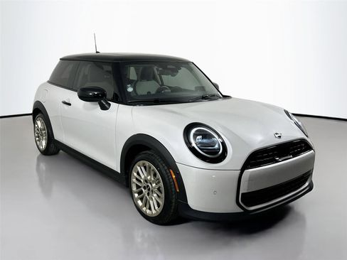 Used 2025 MINI Cooper S FWD image 3