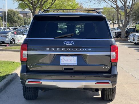 Used 2024 Ford Expedition Max XLT image 5
