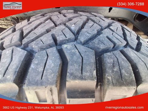 Used 2019 Chevrolet Silverado 1500 LT image 19