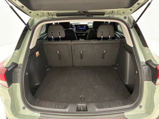 Used 2025 Chevrolet TrailBlazer LT AWD/4WD image 17