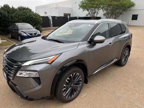 Certified 2024 Nissan Rogue Platinum w/ Platinum Premium Package image 6