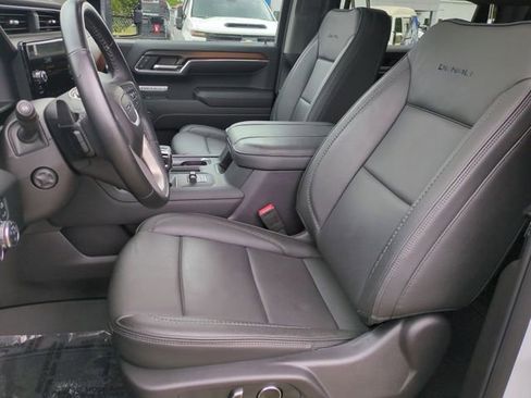 Used 2024 GMC Sierra 1500 Denali w/ Denali Reserve Package AWD/4WD image 11