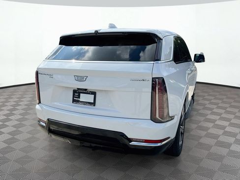 Used 2025 Cadillac Escalade IQ Luxury 2 w/ LPO, Premium Carpet Package AWD/4WD image 6