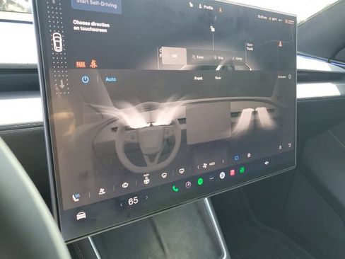 Used 2026 Tesla Model Y AWD image 30