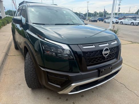 Used 2024 Nissan Pathfinder Rock Creek AWD/4WD image 3