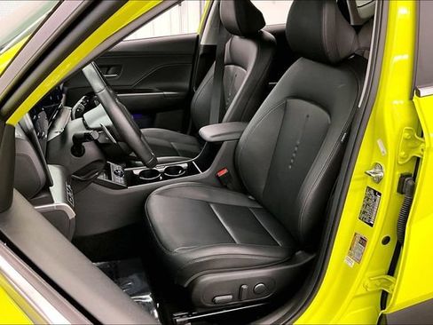 Used 2025 Hyundai Kona Limited FWD image 24