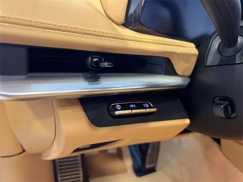 Used 2025 Chevrolet Corvette Stingray Premium Conv w/ Battery Protection Package image 15