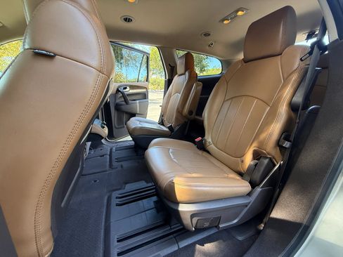 Used 2014 Buick Enclave Premium w/ Trailering Provision Package AWD/4WD image 17