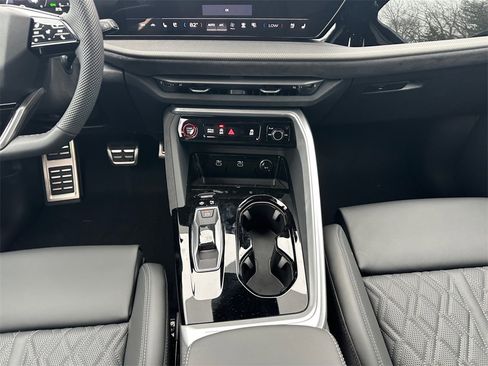 New 2025 Audi SQ5 Premium Plus image 11