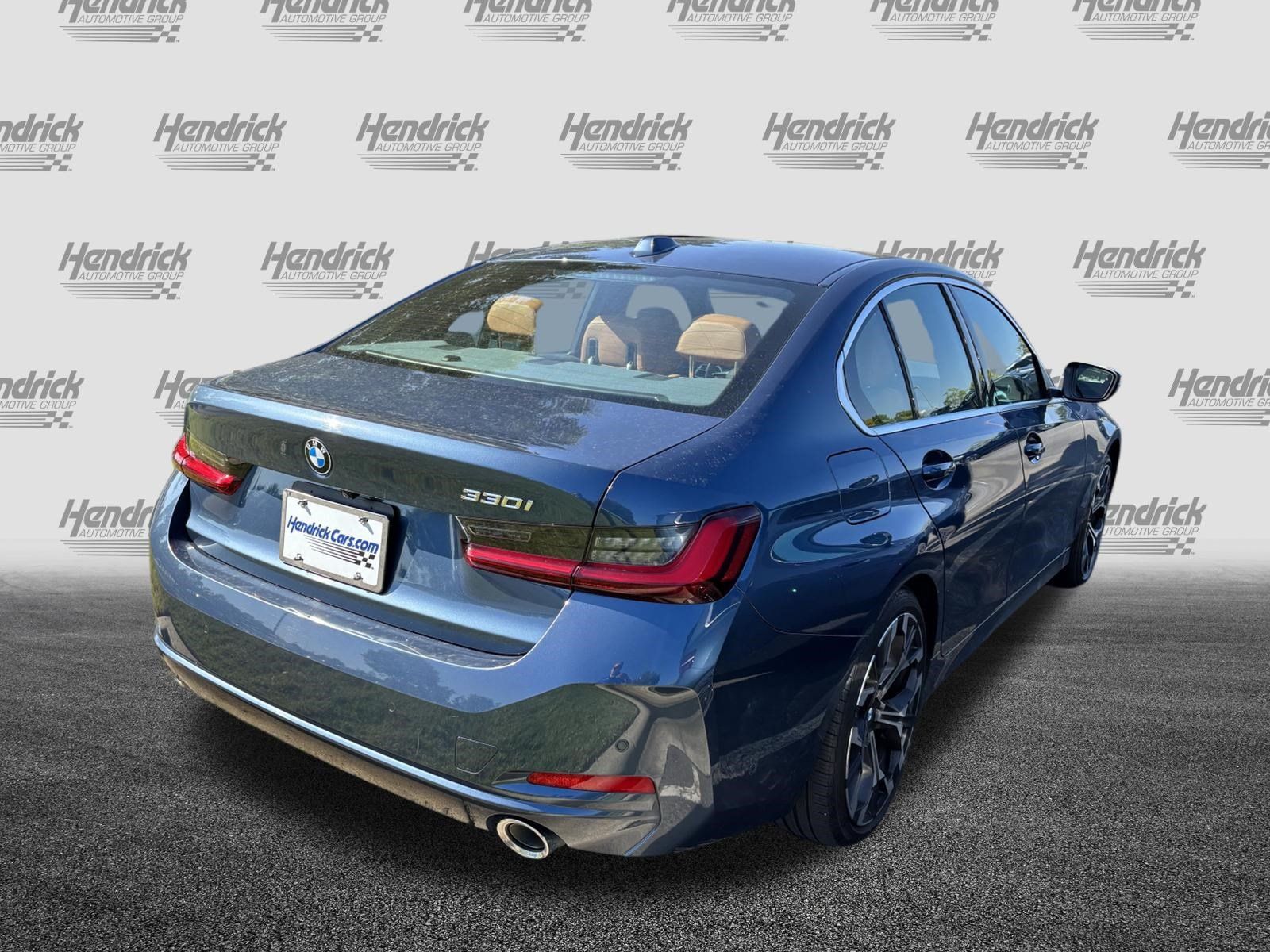 Certified 2025 BMW 330i Sedan RWD image 11
