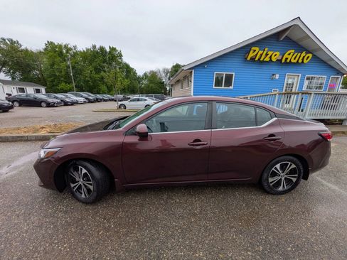 Used 2021 Nissan Sentra SV FWD image 2