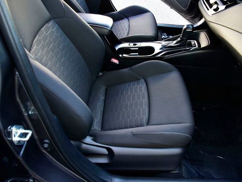 Used 2024 Toyota Corolla SE FWD image 11