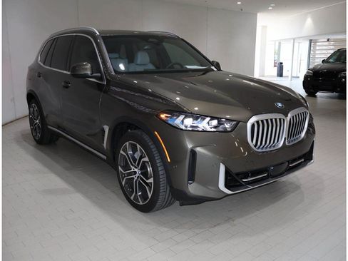 Used 2026 BMW X5 xDrive40i AWD/4WD image 8
