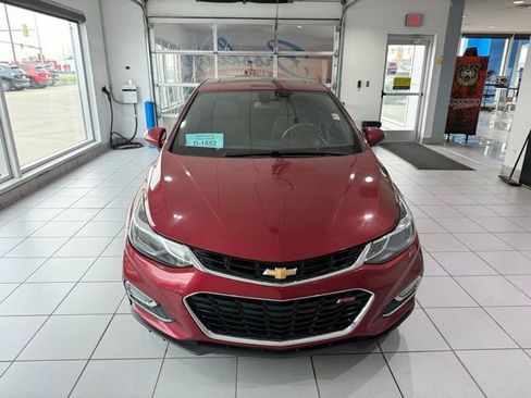Used 2017 Chevrolet Cruze LT image 5