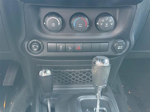 Used 2017 Jeep Wrangler Unlimited Sport w/ Quick Order Package 24S image 29