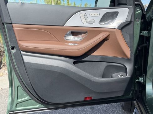 New 2026 Mercedes-Benz GLS 450 4MATIC image 16