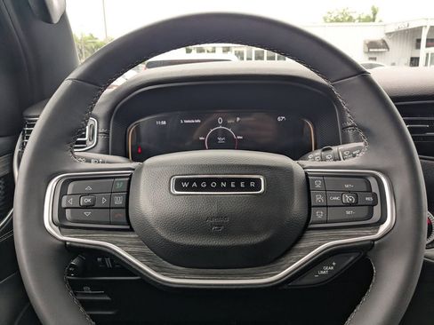 Used 2024 Jeep Wagoneer Series II w/ Flexible Seating Group AWD/4WD image 23