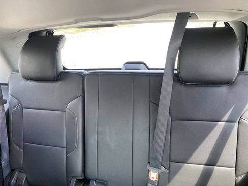 Used 2019 GMC Yukon SLT AWD/4WD image 14