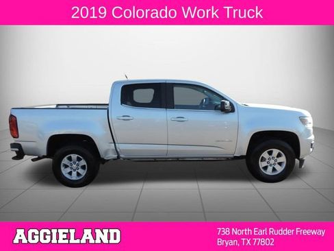 Used 2019 Chevrolet Colorado W/T w/ WT Convenience Package RWD image 2