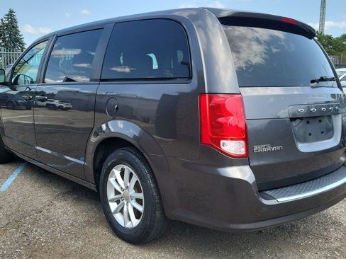 Used 2019 Dodge Grand Caravan SE FWD image 7