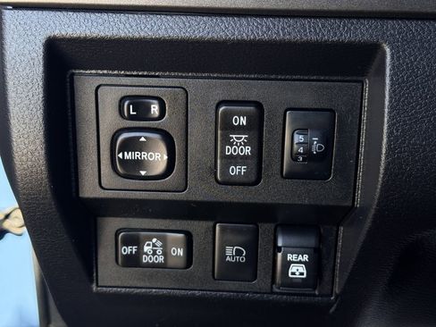 Used 2021 Toyota Tundra SR5 image 25