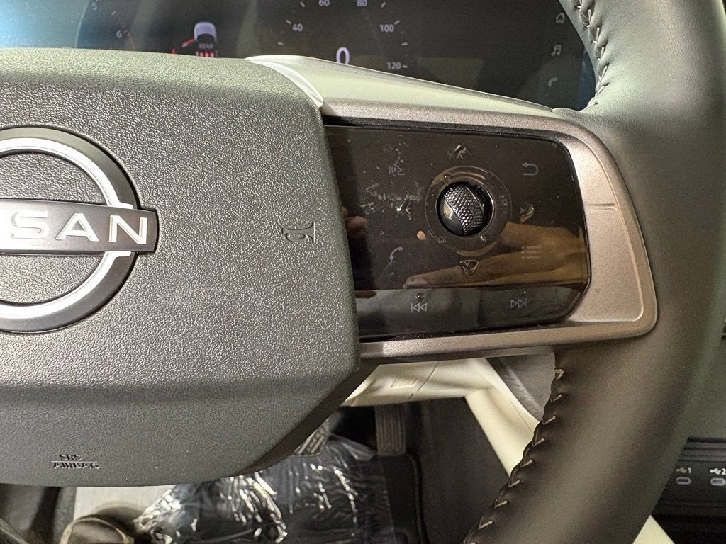 Certified 2025 Nissan Murano SV AWD/4WD image 25