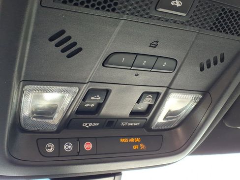 Used 2023 Cadillac XT6 Premium Luxury w/ Technology Package image 11