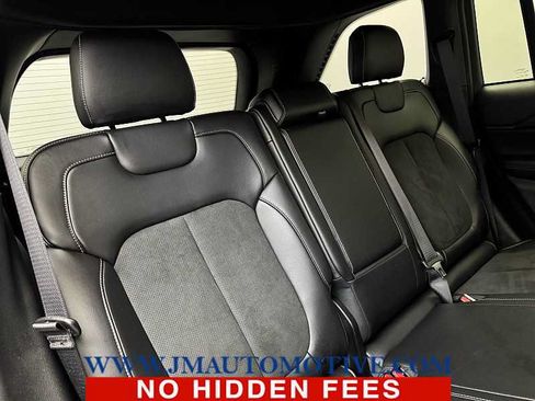 Used 2023 Jeep Grand Cherokee Altitude AWD/4WD image 18