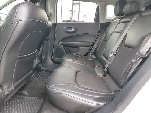 Used 2018 Jeep Compass Latitude w/ Popular Equipment Group image 8