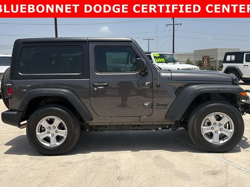 Used 2023 Jeep Wrangler Sport AWD/4WD image 4